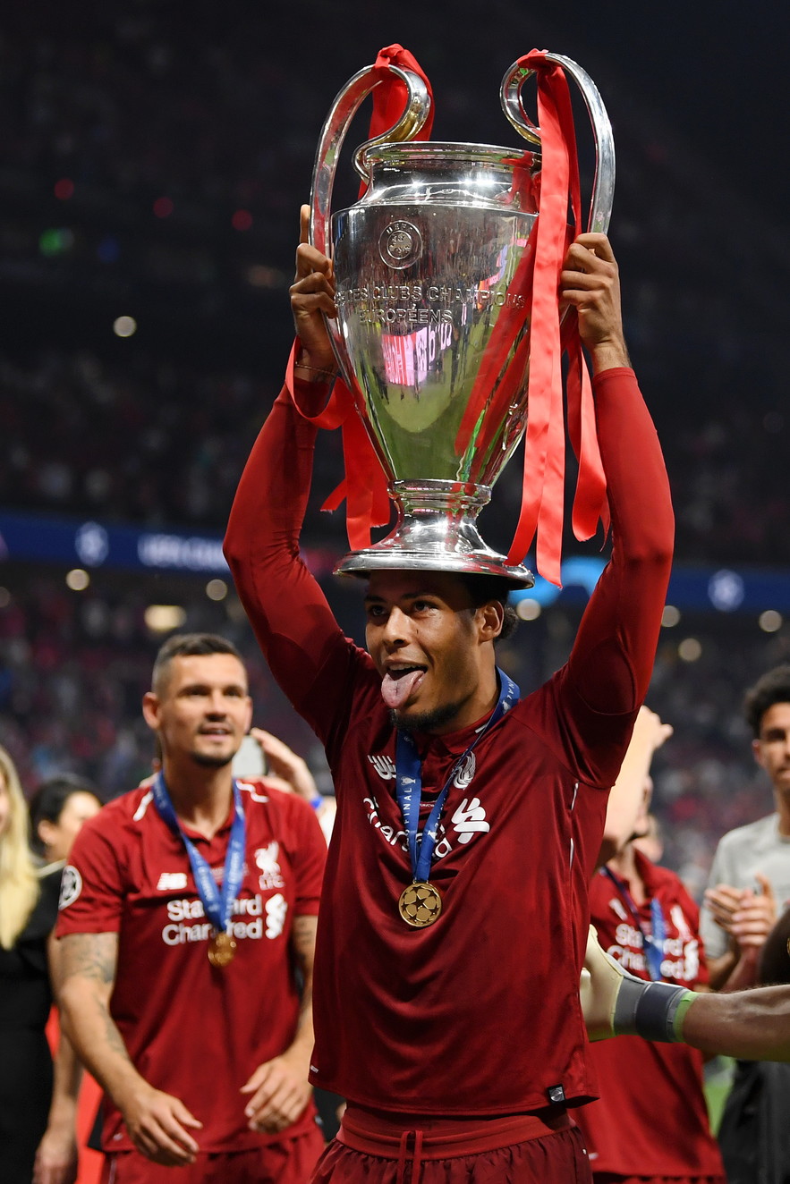 Â Virgil van Dijk nga Southampton nÃ« Liverpool pÃ«r 85 milion