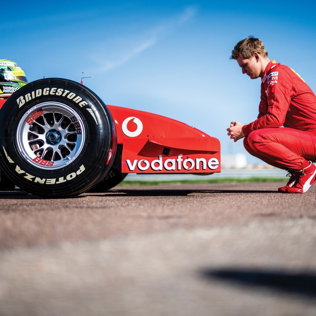 Mick Schumacher, che emozione: prova la F2002 a di papà a Fiorano - Sportmediaset - Sport Mediaset