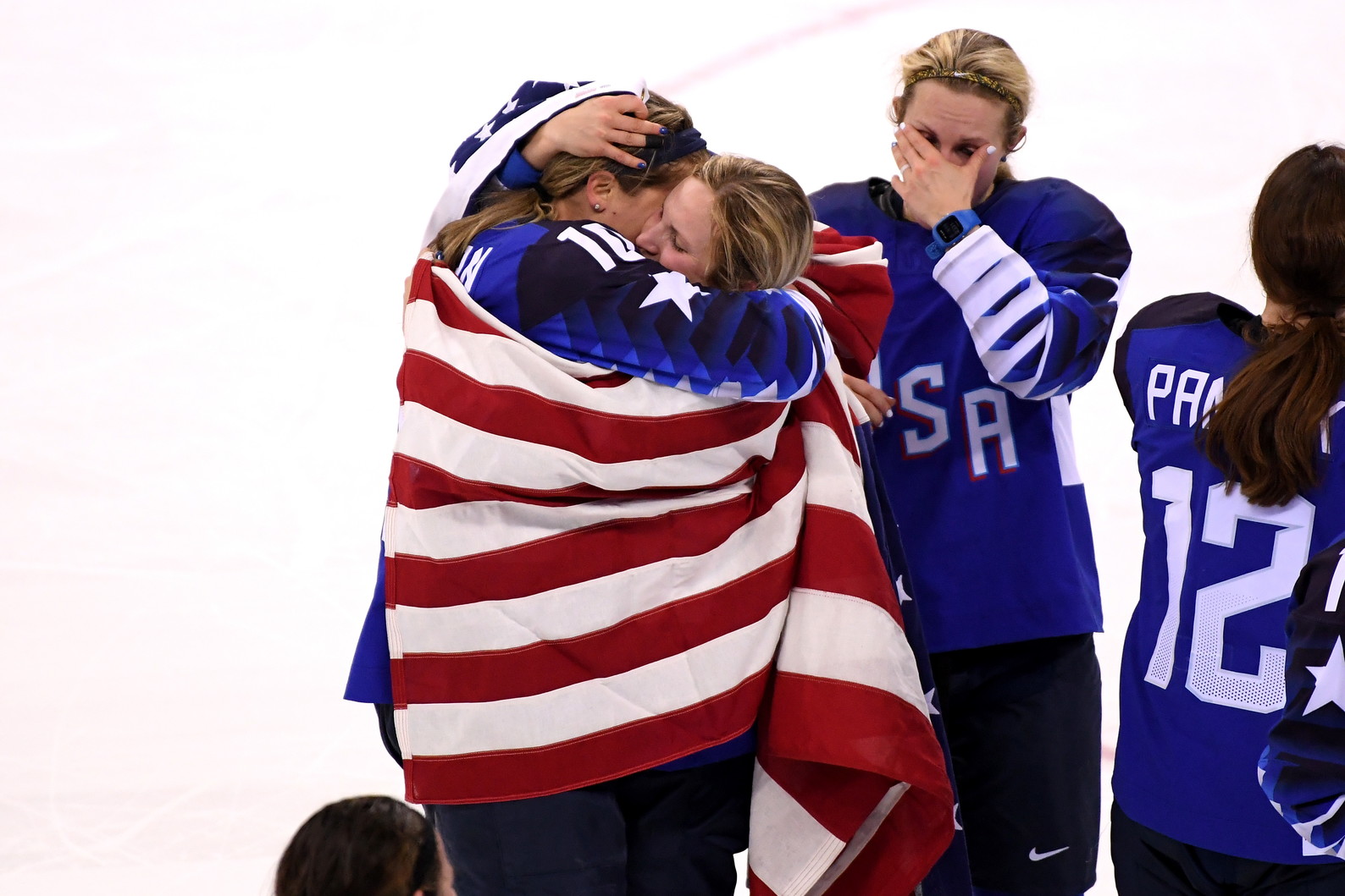 Giornata mondiale degli abbracci: i momenti più belli dello sport - foto 9