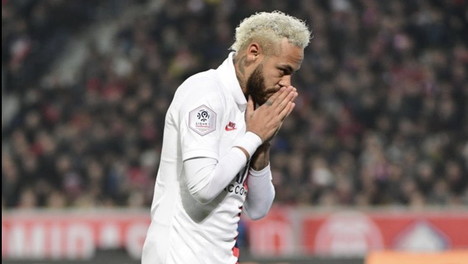 Il Psg vola a + 10. Neymar segna e dedica il gol a Bryant