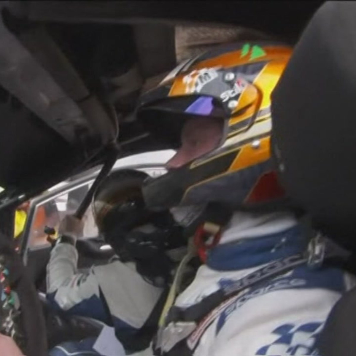 Rally Messico, Ford in fiamme. Piloti in fuga Video Sportmediaset