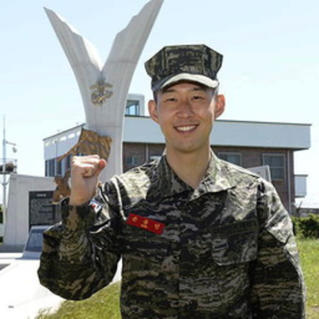 Son, un cecchino anche tra i Marines: 10 su 10 al tiro