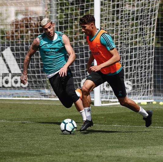 Hernandez-Hakimi, c'è già aria di stracittadina: "Ci vediamo al derby" | Foto - Sportmediaset