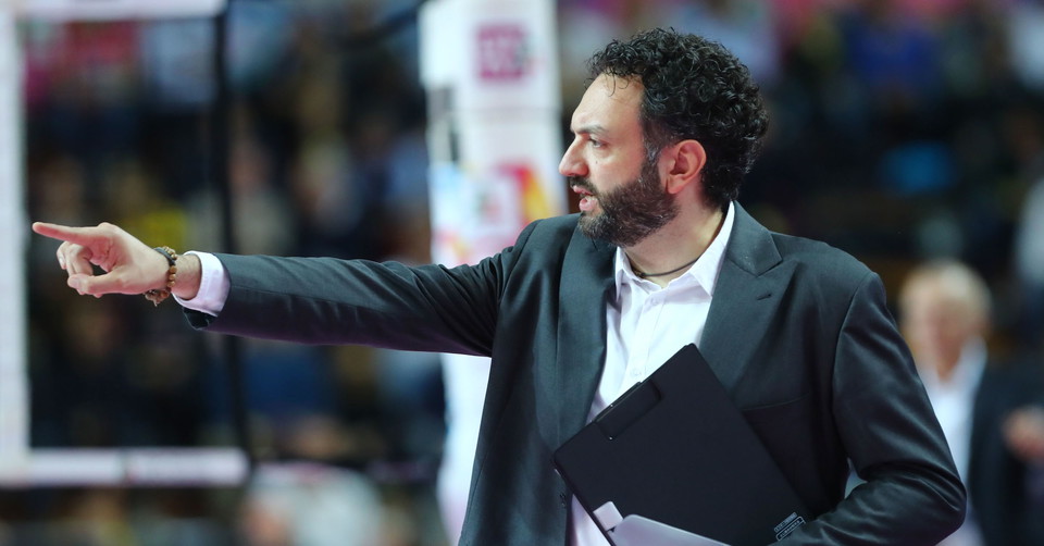 Stefano Lavarini, coach di Novara