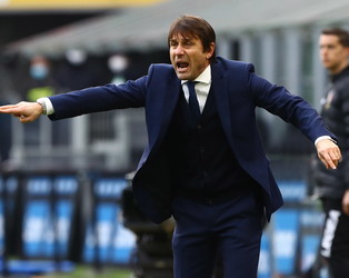 Conte: "La Roma &egrave; forte e da scudetto. Mercato? Niente entrate e uscite"