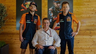 La Ktm conferma Binder fino al 2024, il posto di Petrucci&nbsp;&egrave; a rischio