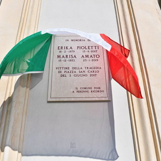 Juve, una targa per Erika e Marisa: le vittime di Piazza San Carlo