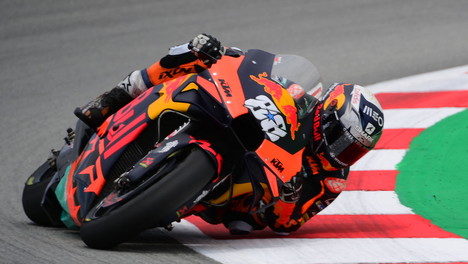 Trionfo di Oliveira davanti alle Ducati, doppia penalit&agrave; per Quartararo