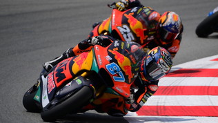 Doppietta KTM, altro successo per Gardner davanti a Fernandez