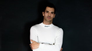 Federico Leo sulla smart SportMediaset a Vallelunga