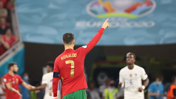 Ronaldo&nbsp;aggancia Ali Daei: "I campioni restano tali per sempre"