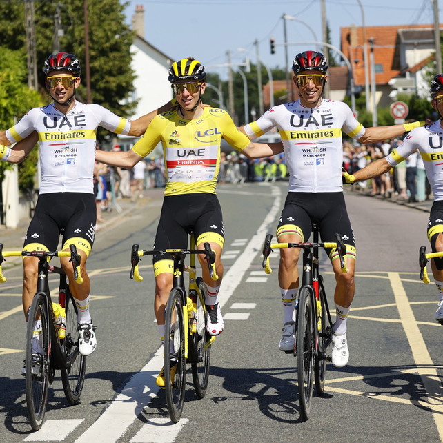 Tour de France, Pogacar in trionfo nella tappa conclusiva