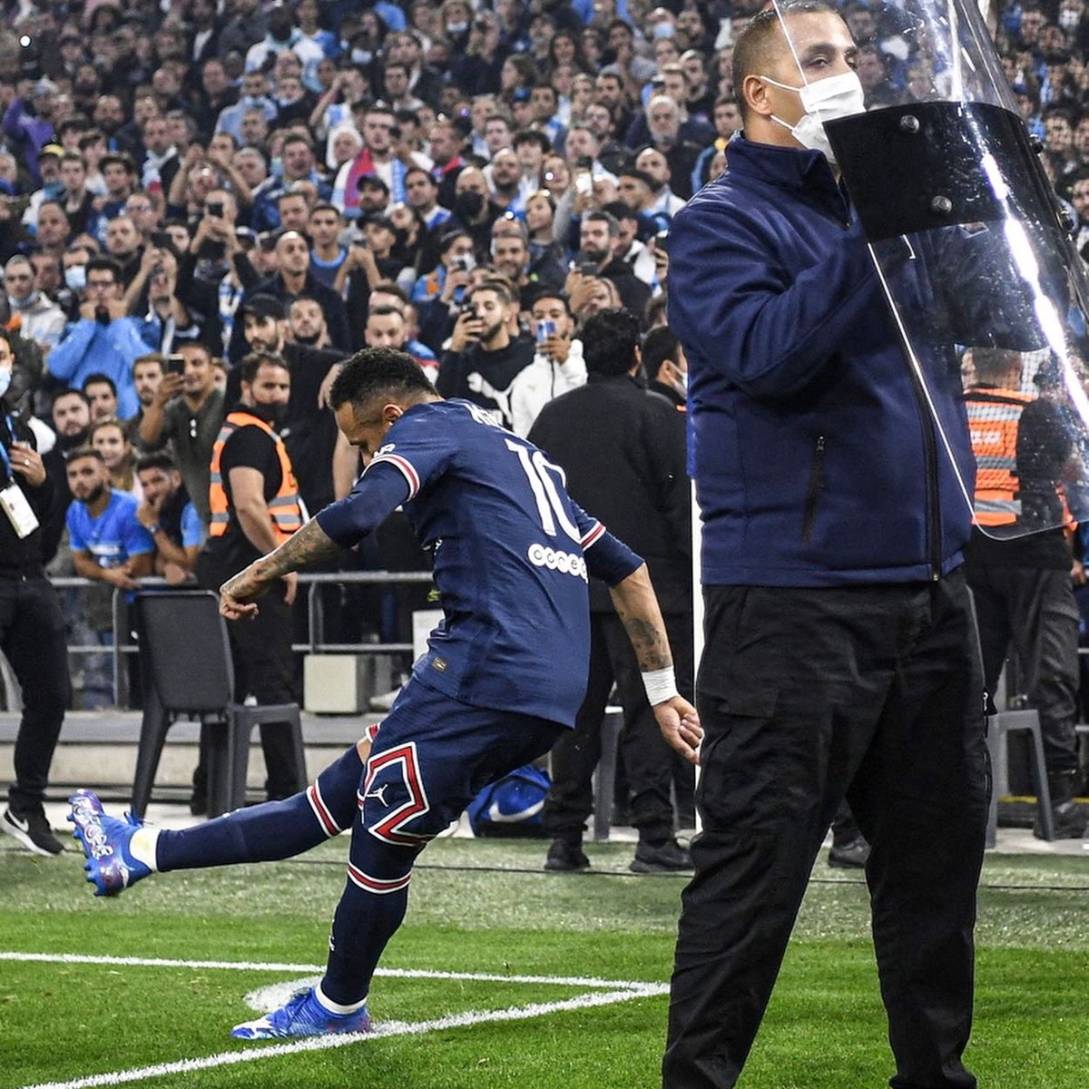 Marsiglia-Psg, 9 arresti e 21 feriti: punto di penalità in vista