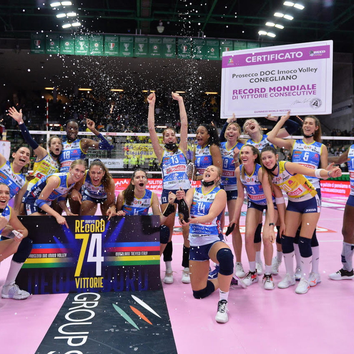 Volley: Civitanova capolista solitaria in SuperLega, Conegliano scrive la storia