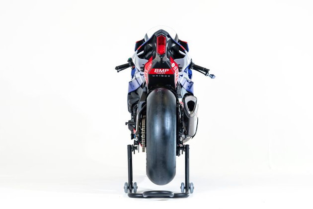 Volete sentirvi Razgatlioglu? Ecco la "sua" Yamaha R1 - foto 15