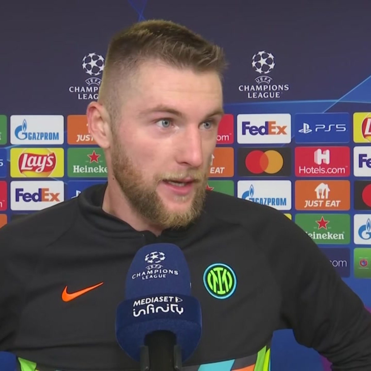Skriniar Puniti Da Episodi Video Sportmediaset