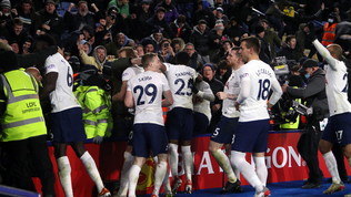 Incredibile Conte: da 1-2 a 3-2 tra il 95&#39; e il 97&#39;! | Lo United aggancia l&#39;Arsenal