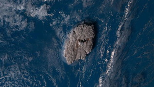 La terribile eruzione del vulcano sottomarino Hunga Tonga-Hunga