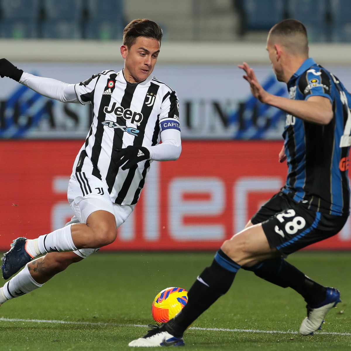 La Juve è tornata Juve, il Milan scappa in testa