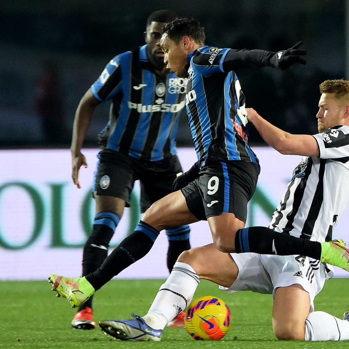 De Ligt, ipotesi rinnovo: clausola più bassa per convincere Raiola