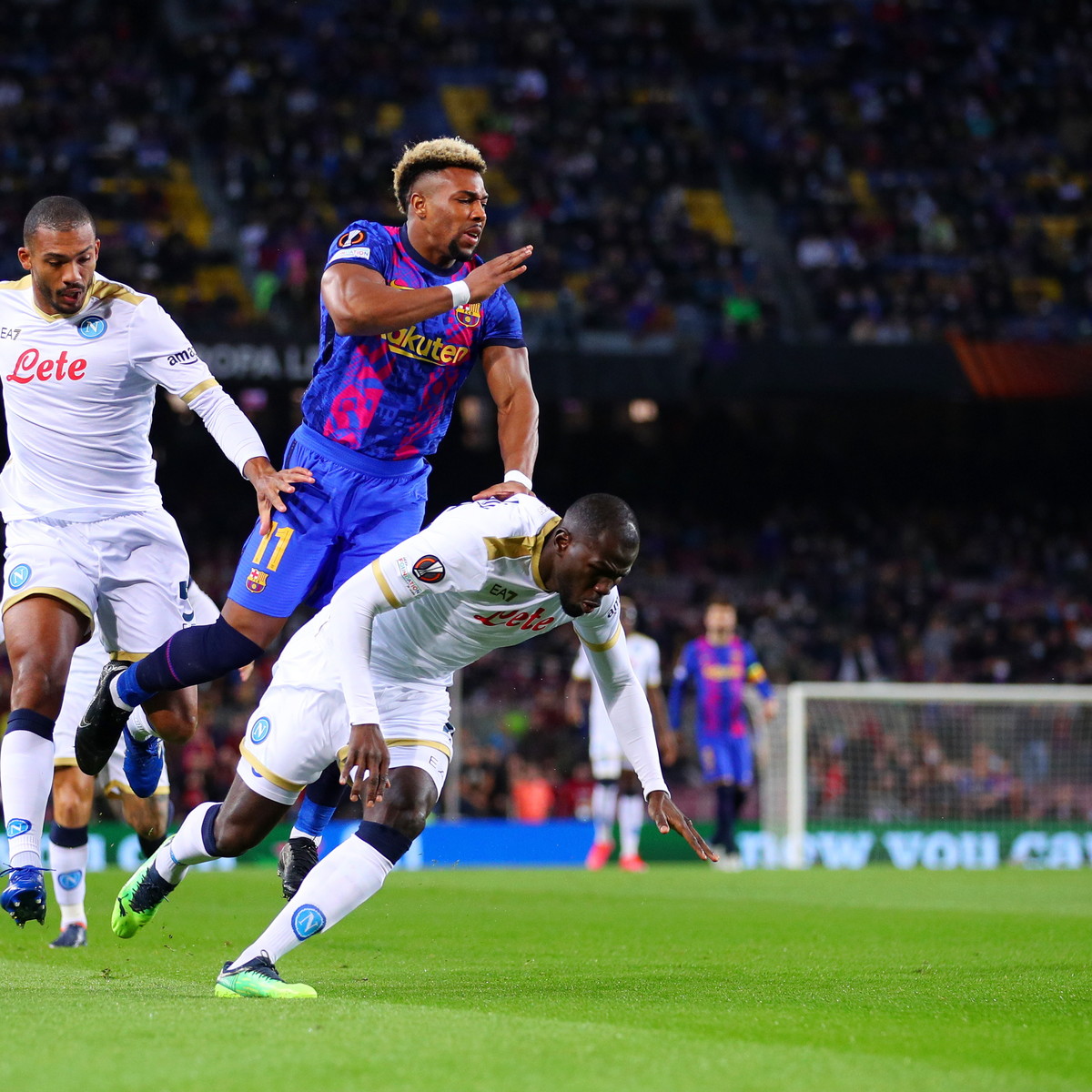 Napoli, buon pari al Camp Nou
