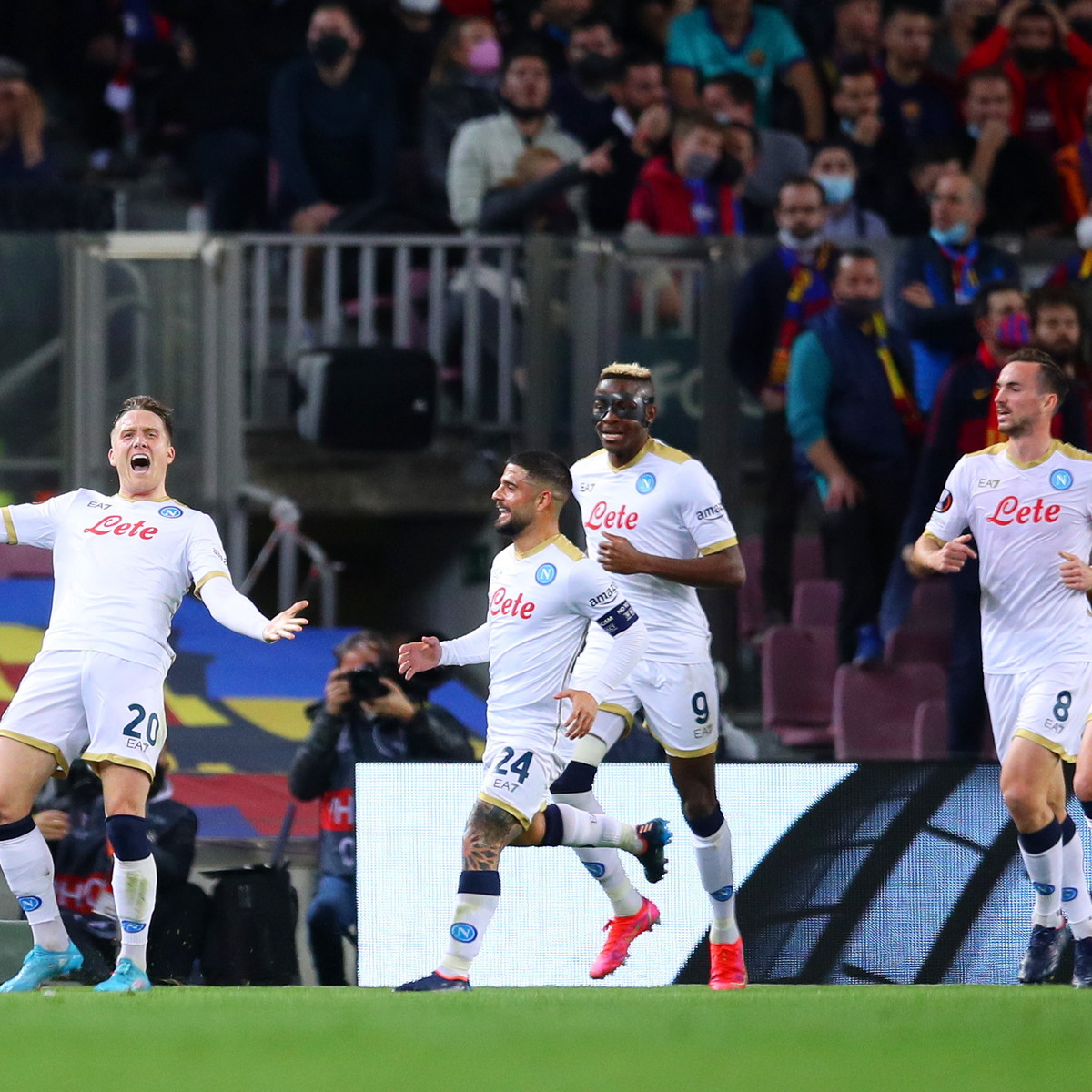 Zielinski spaventa il Camp Nou, Torres salva il Barça: si decide tutto a Napoli