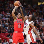 Miami e Toronto travolgono Chicago e Brooklyn