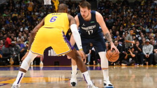 Lakers e Warriors ancora ko, Doncic illumina Dallas