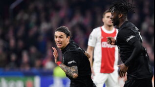Onana esce a vuoto,&nbsp;N&uacute;&ntilde;ez lo punisce: beffa Ajax, Benfica ai quarti