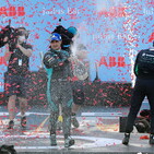 Evans: &quot;Forse sono mezzo italiano&quot; | Vergne leader: &quot;Ma serve pi&ugrave; velocit&agrave;&quot;