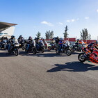 Oliveira guida i suoi fan: un raduno spettacolare verso Portimao