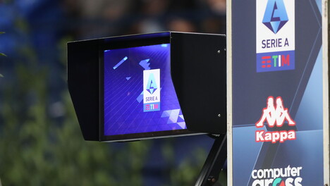 La Serie A apre al Var a chiamata: Casini &quot;promuove&quot; il challenge