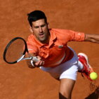 Djokovic vince in scioltezza su Karatsev, Ostapenko eliminata