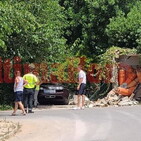 La Bugatti da 2 mln di euro finisce fuori strada: CR7 non era alla guida