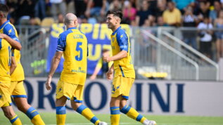 Il Frosinone di rimonta: Venezia battuto, Grosso si prende la vetta