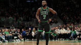 Boston sempre al comando, Banchero va ancora ko  &nbsp;