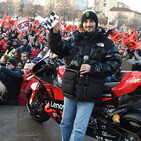 Bagnaia profeta ... a Chivasso: che festa a casa di "Pecco" FOTO