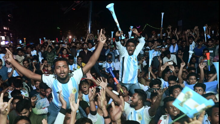 Tutti pazzi per l'Argentina in Bangladesh: feste per tutta la notte