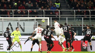 Il Milan vola, Ibanez e Abraham lo riportano a terra: il Napoli scappa