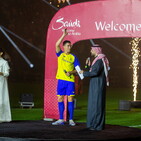 Garcia: &quot;CR7-Al Nassr come Pel&eacute; negli Usa&quot; | Il ct Martinez: &quot;Parler&ograve; con lui&quot;