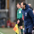 Coda stende il Venezia, il Genoa vola: Gilardino aggancia Inzaghi