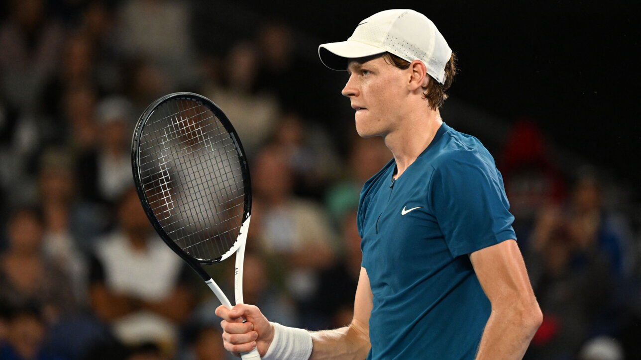 Tennis, Australian Open: Sinner domina e vola al terzo turno
