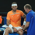 Nadal si ferma: lesione di 2&deg; grado all&#39;ileo-psoas, stop di 6-8 settimane