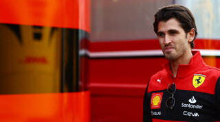 Ferrari, staffetta Giovinazzi-Shwartzman sulla panchina rossa
