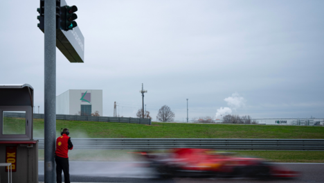 Ferrari, primi giri del 2023 a Fiorano: al volante c&#39;&egrave; Shwartzman