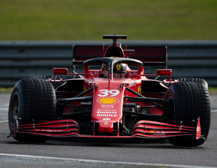 Primi giri di ruote a Fiorano: Shwartzman "scalda" la SF-21 per Leclerc e Sainz - foto 1