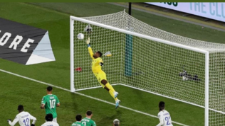 Maignan &egrave; &#39;Spider Mike&quot;, Leao lo esalta: &quot;Grande giocatore&quot;