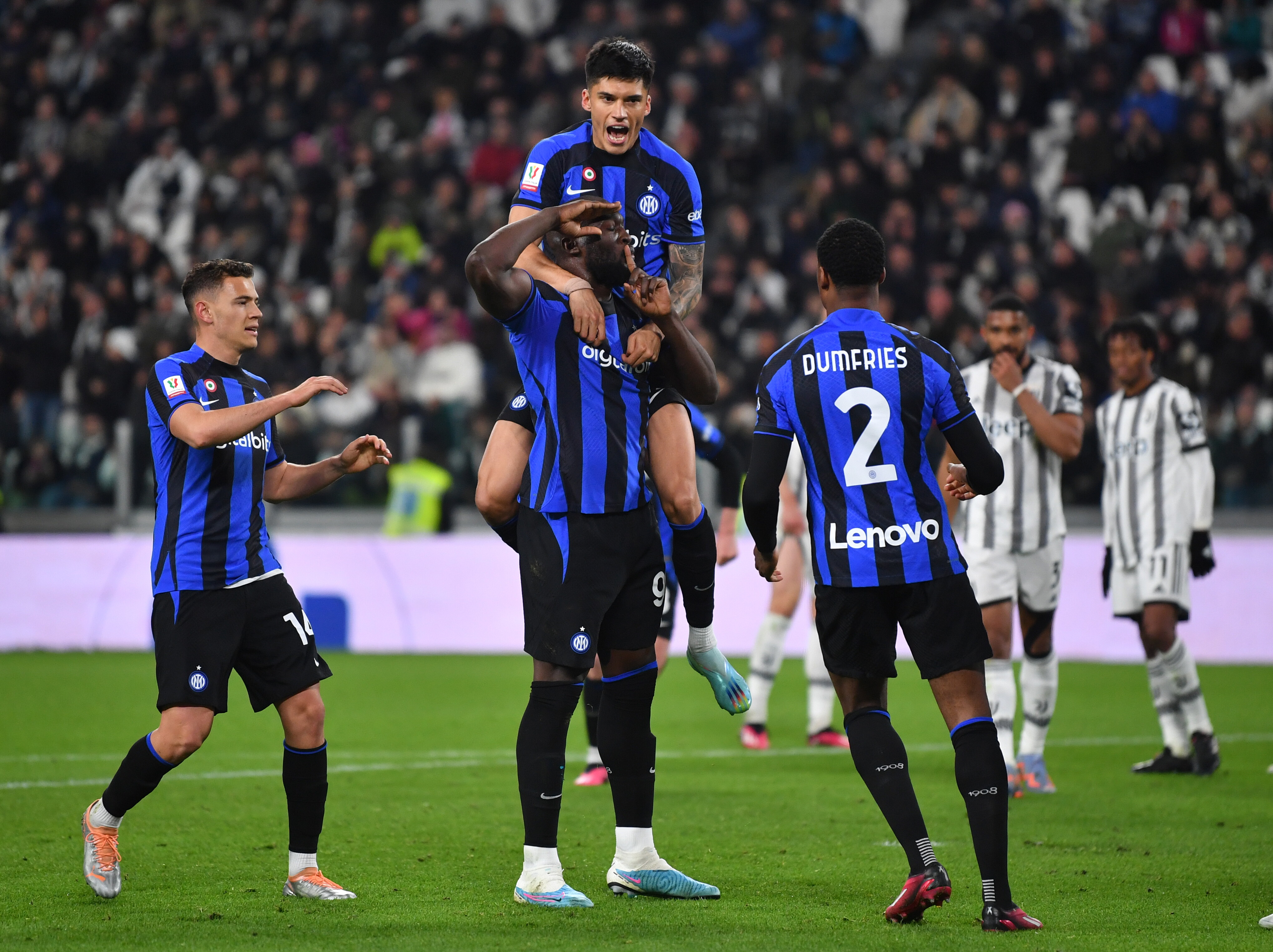 Juventus-Inter bollente: finale con rissa e tre espulsi - foto 9