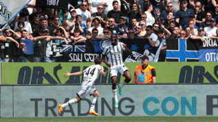 La Juve vola al 2&deg; posto con Iling-Vlahovic | Dea, Champions lontana