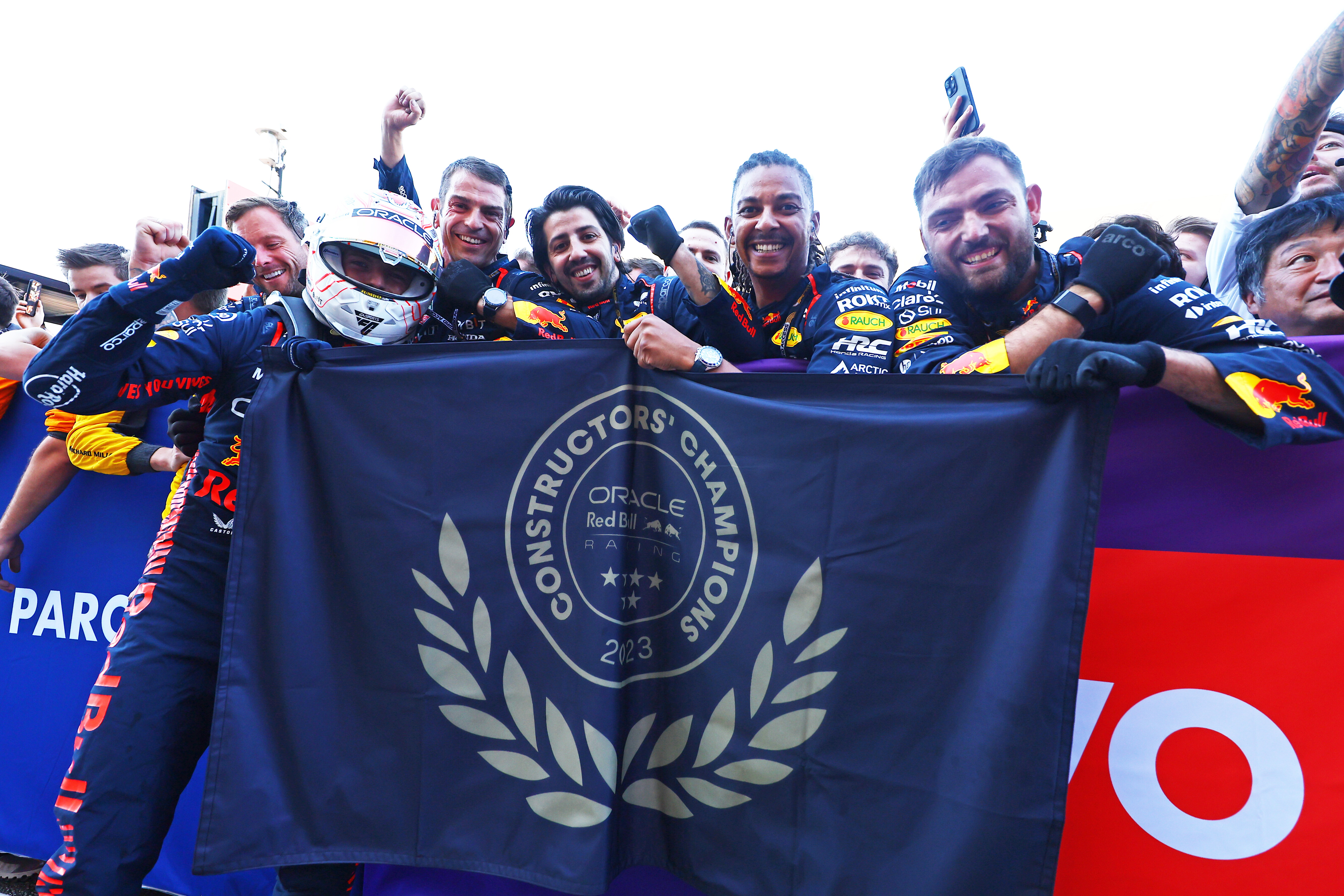 GP Giappone: Verstappen domina a Suzuka, Norris e Piastri sul podio - foto 3